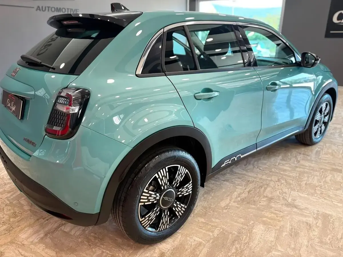 Usata Fiat 600 La Prima 101 CV (74 kW) 2025 Blu SUV