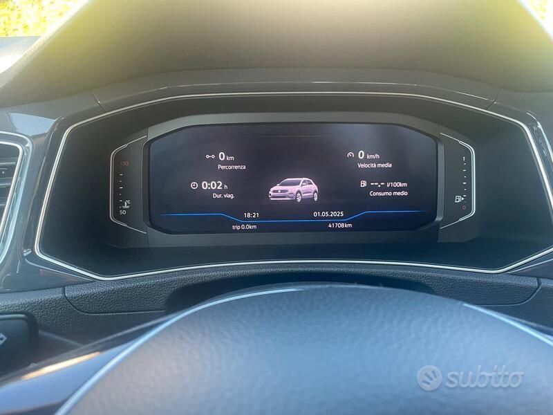 Usata VW T-Roc 150 CV (110 kW) 2019 Marrone SUV