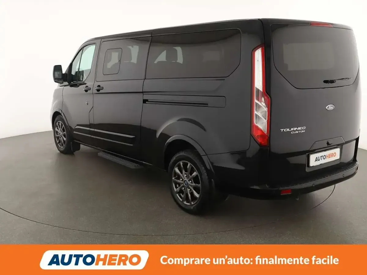 Usata Ford Tourneo Custom Titanium X 170 CV (125 kW) 2023 Nero Furgone