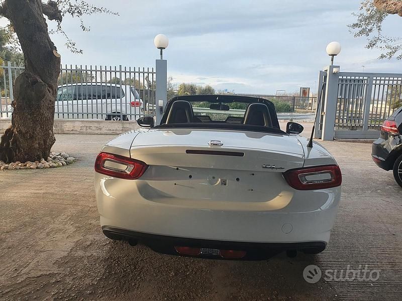 Usata Fiat 124 Spider 140 CV (102 kW) 2017 Bianco Cabrio
