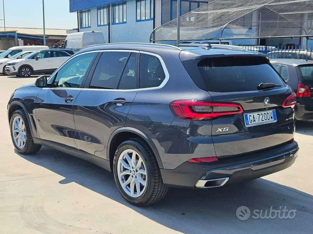 Usata BMW X5 231 CV (169 kW) 2020 Grigio SUV