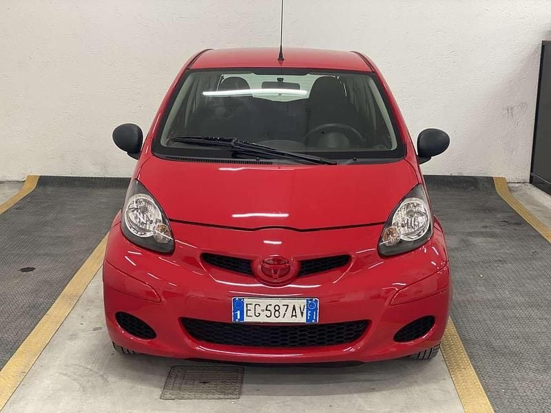 Usata Toyota Aygo Connect Style 68 CV (50 kW) 2011 Other Utilitaria