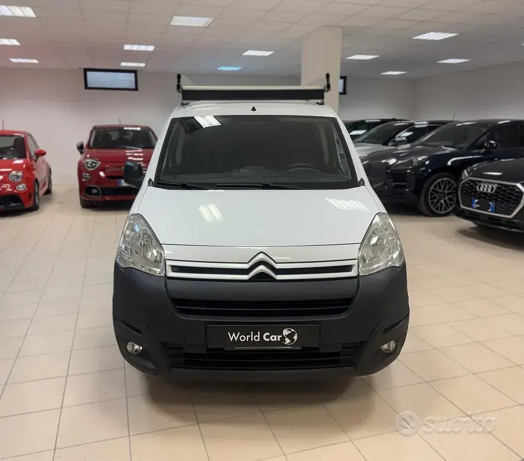 Usata Citroën Berlingo 99 CV (72 kW) 2017 Bianco Monovolume