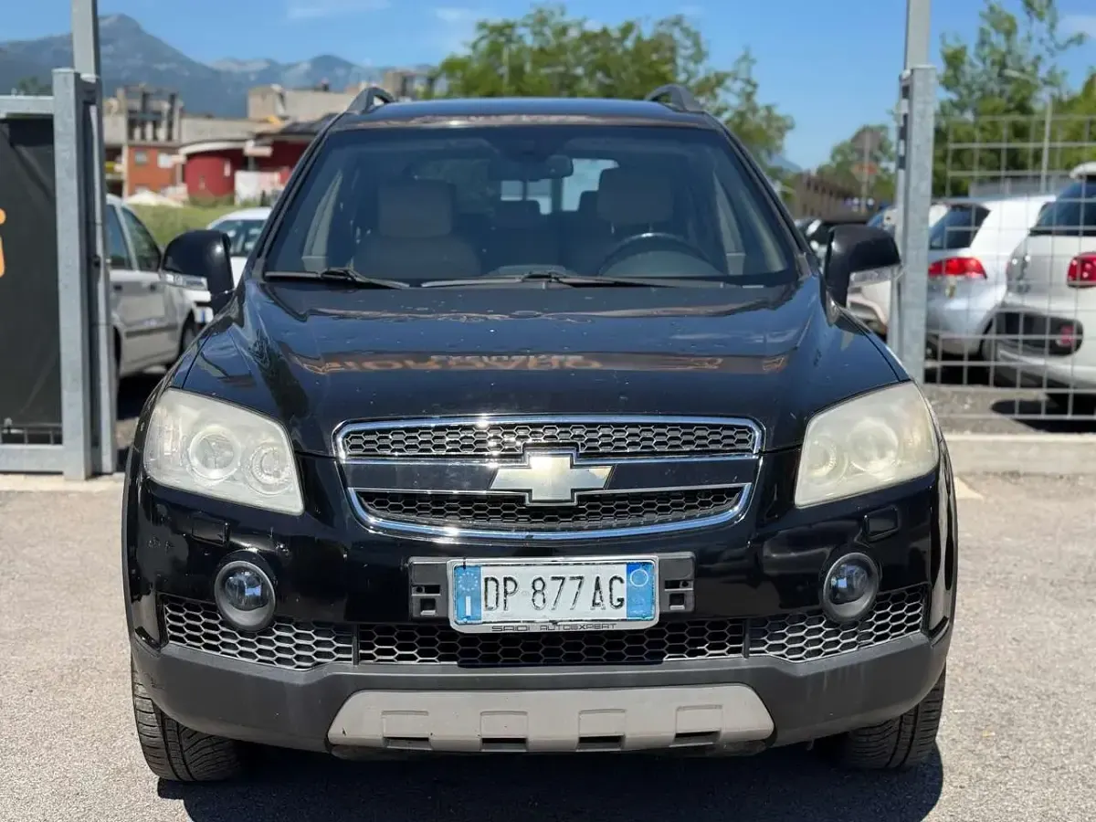Usata Chevrolet Captiva LT 150 CV (110 kW) 2008 Nero SUV