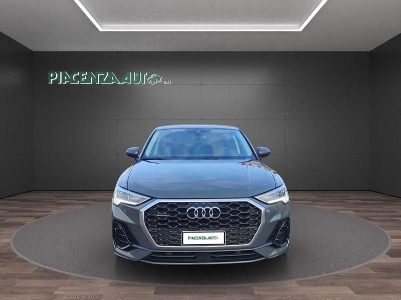 Usata Audi Q3 Business Plus 150 CV (110 kW) 2022 Nanograuu met SUV