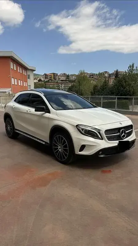Occasion Mercedes GLA200 Premium 136 ch (100 kW) 2015 SUV