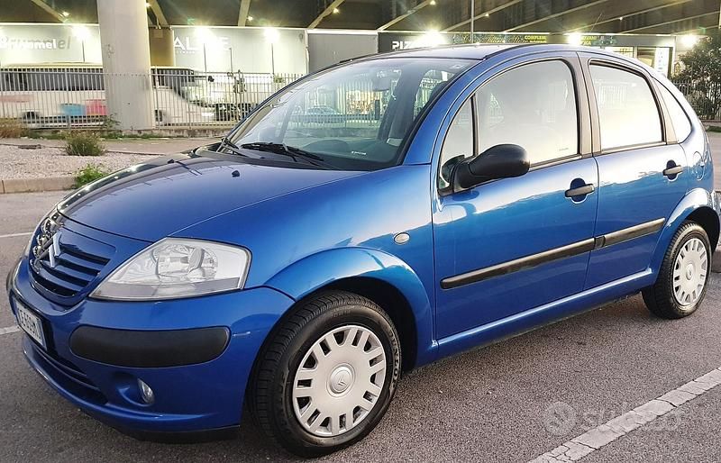Blu Usata 2003 Citroën C3 Tre volumi | 2590 € (Buon prezzo) - Immagine 1/4