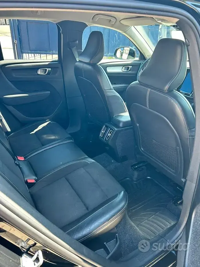 Usata Volvo XC40 150 CV (110 kW) 2018 Nero SUV