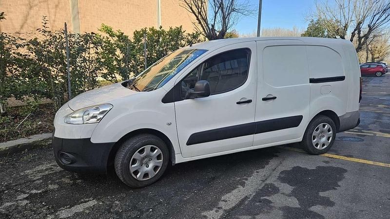 Usata Peugeot Expert Comfort 90 CV (66 kW) 2015 Bianco Furgone