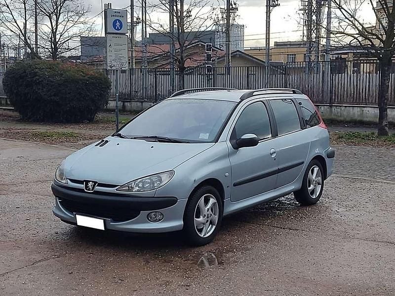 Usata Peugeot 206 109 CV (80 kW) 2003 Argento Station wagon