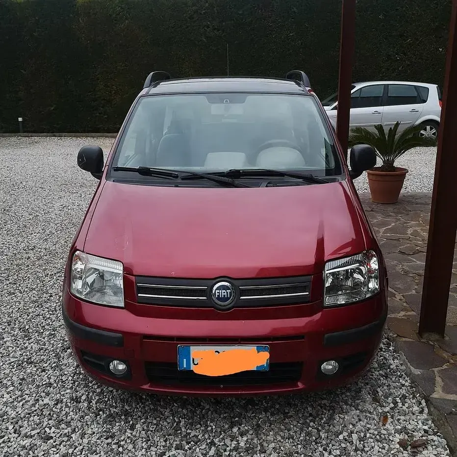 Usata Fiat Panda Dynamic 60 CV (44 kW) 2004 Rosso Utilitaria