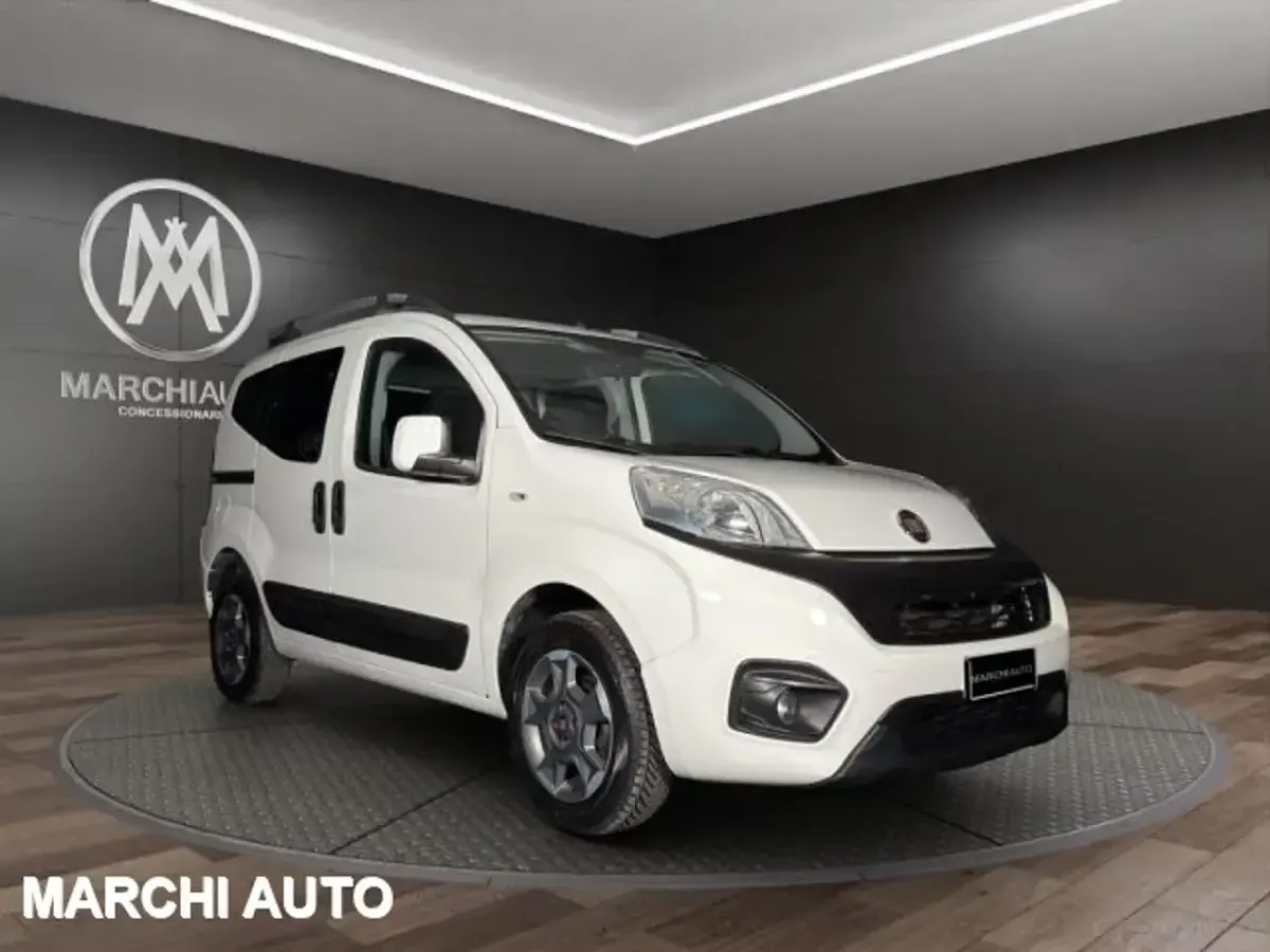 Usata Fiat Qubo Trekking 80 CV (58 kW) 2019 Bianco pastello Monovolume