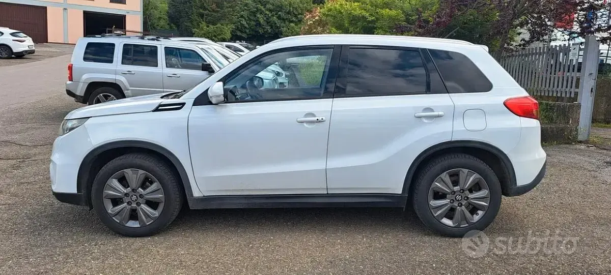 Usata Suzuki Vitara 120 CV (88 kW) 2017 Bianco SUV