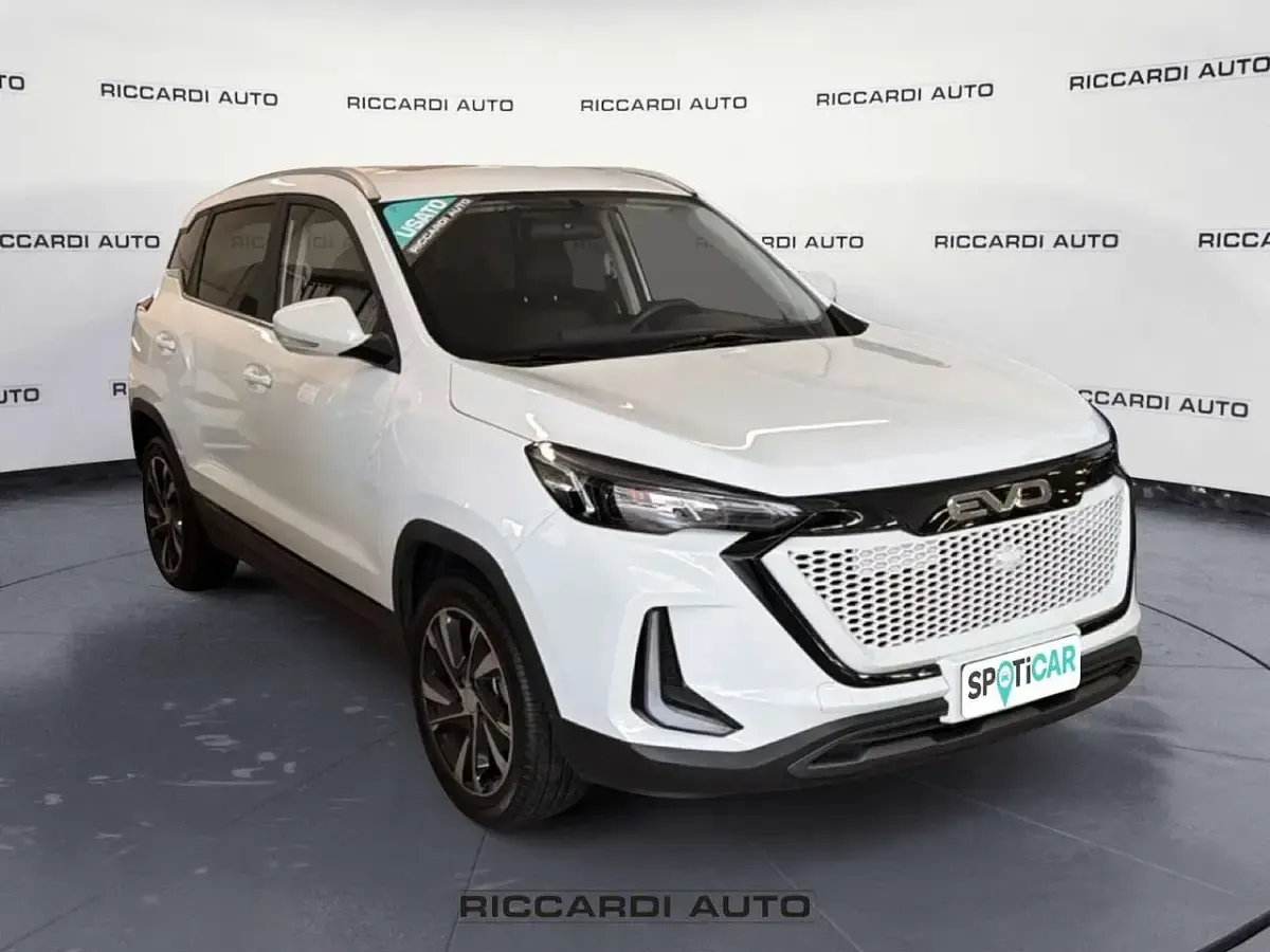 Usata EVO Evo 5 126 CV (92 kW) 2024 Bianco SUV
