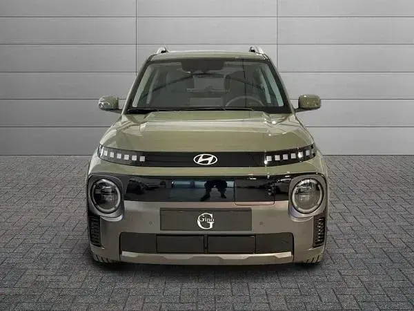 Nuova Hyundai Inster 11 kW (15 CV) 2025 Tomboy khaki Utilitaria
