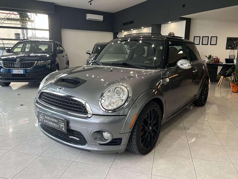 Grigio Usata 2009 Mini John Cooper Works Due volumi | 11.990 € (Super prezzo) - Immagine 1/3