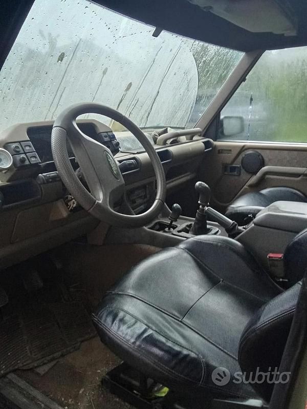 Usata Land Rover Discovery 113 CV (83 kW) 1991 Verde SUV