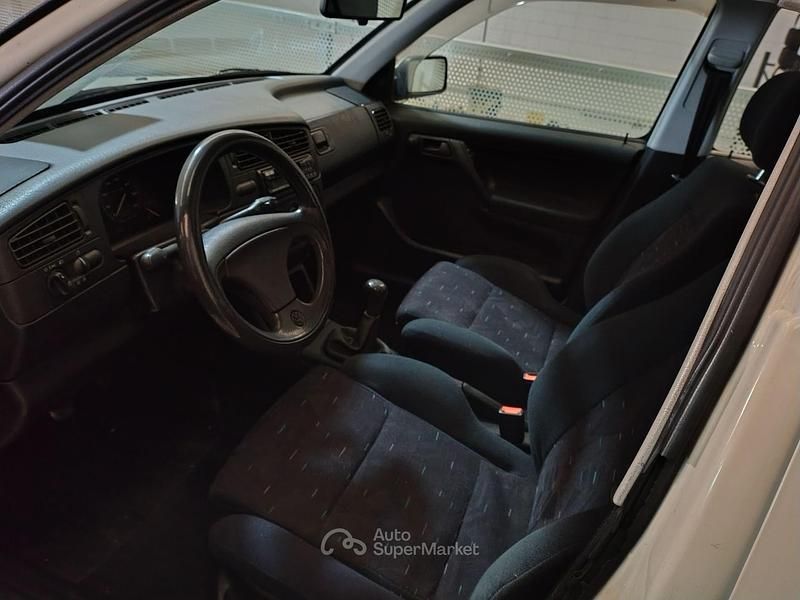 Usata VW Golf III GTI 116 CV (85 kW) 1993 Bianco Berlina