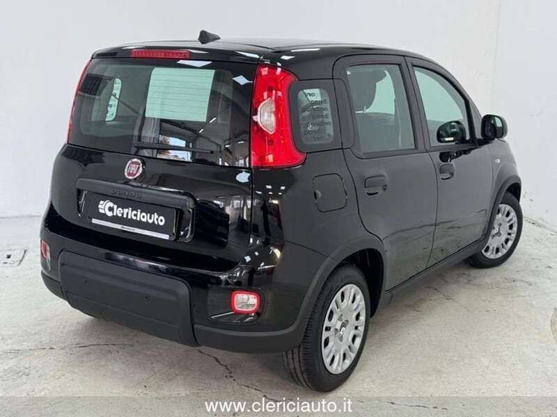 Usata Fiat Panda S 70 CV (51 kW) 2024 Nero Utilitaria