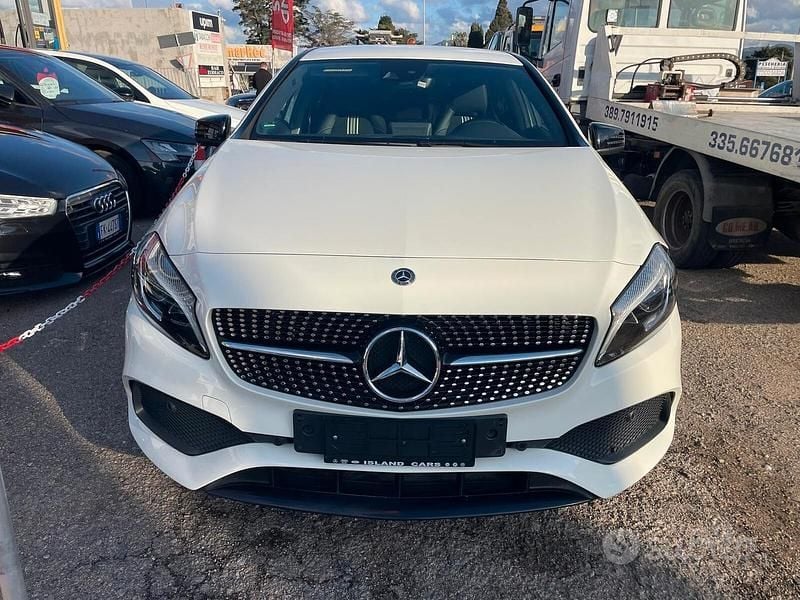 Usata Mercedes A180 Premium 122 CV (89 kW) 2018 Bianco Berlina