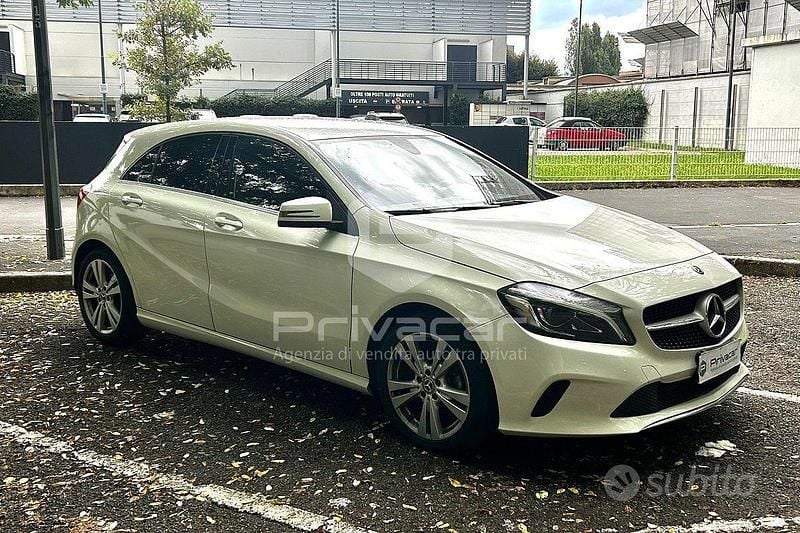 Usata Mercedes A180 109 CV (80 kW) 2018 Bianco Utilitaria