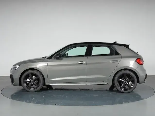 Usata Audi A1 Sportback S-Line 116 CV (85 kW) 2025 Grigio chronos metallizzato nero mito me Utilitaria