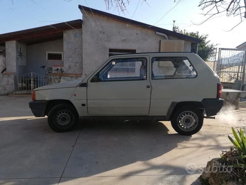 Usata Fiat Panda 34 CV (25 kW) 1986 Bianco Utilitaria