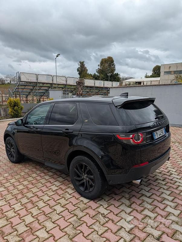 Usata Land Rover Discovery Sport Pure 150 CV (110 kW) 2017 Nero SUV