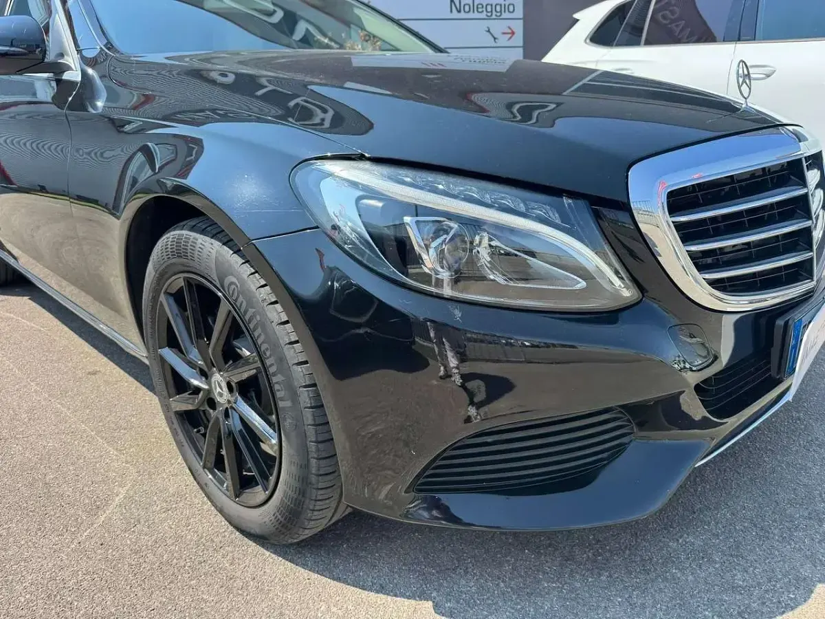 Usata Mercedes C200 Premium Plus 136 CV (100 kW) 2016 Nero Station wagon