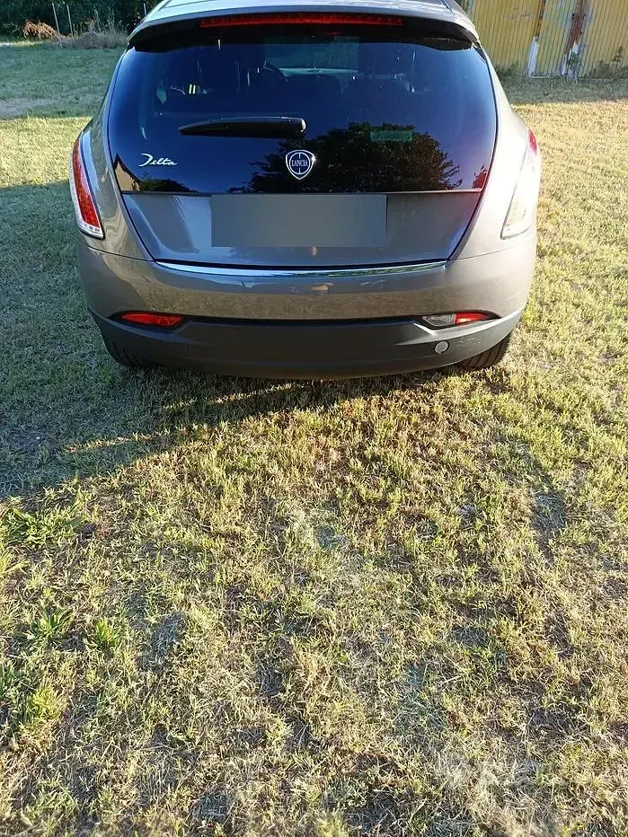 Usata Lancia Delta Silver 120 CV (88 kW) 2012 Utilitaria