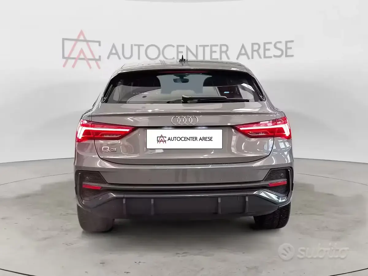 Usata Audi Q3 Sportback Business Plus 150 CV (110 kW) 2021 Grigio SUV