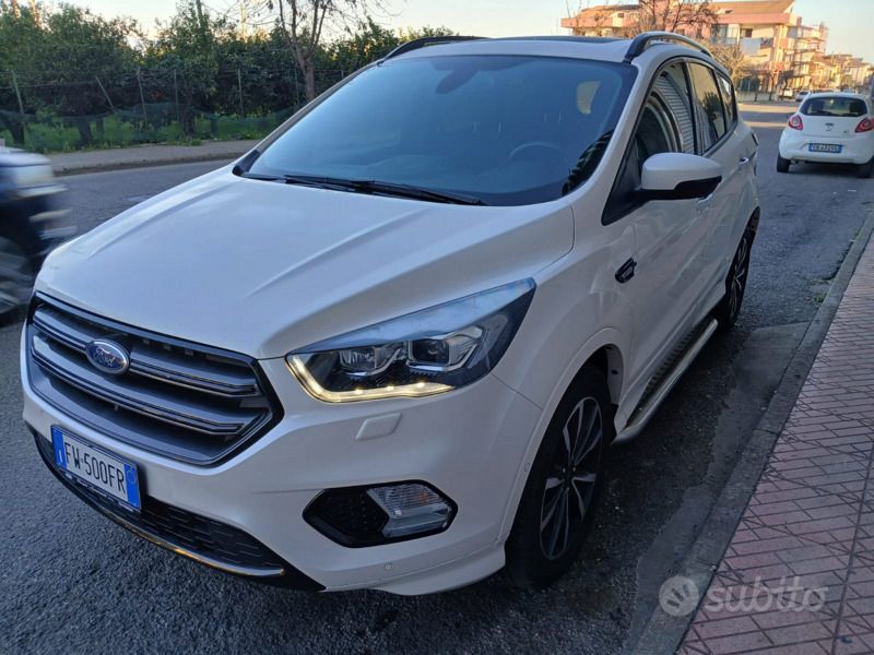 Usata Ford Kuga ST-Line 120 CV (88 kW) 2019 Bianco SUV