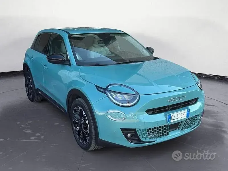 Usata Fiat 600 La Prima 110 CV (80 kW) 2025 Bluazzurro SUV