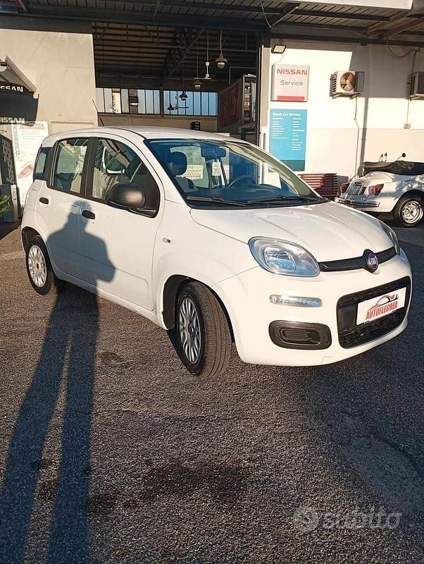 Bianco Usata 2019 Fiat Panda Easy Berlina | 6890 € (Ottimo prezzo) - Immagine 1/4
