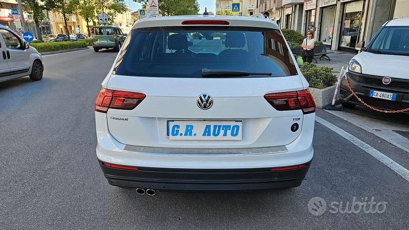 Usata VW Tiguan Business 150 CV (110 kW) 2017 Bianco SUV