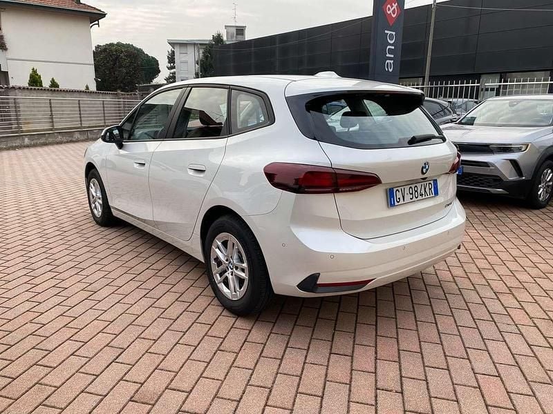 Usata BMW 218 Active Tourer Luxury Line 136 CV (100 kW) 2024 Bianco Monovolume