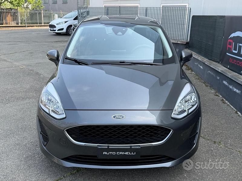 Usata Ford Fiesta Titanium 86 CV (63 kW) 2020 Grigio Utilitaria