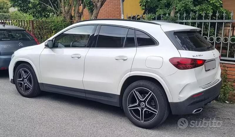 Usata Mercedes GLA180 Advanced 115 CV (84 kW) 2023 Bianco SUV