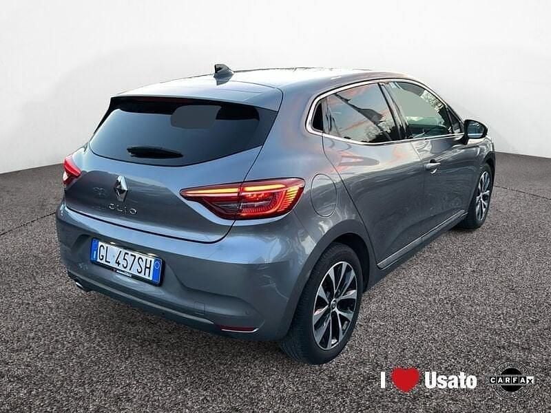 Usata Renault Clio V Intens 101 CV (74 kW) 2022 Grigio Berlina