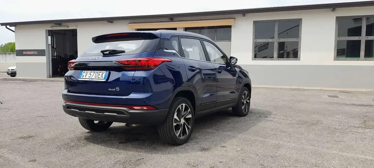 Usata EVO Evo 5 118 CV (86 kW) 2024 Blu/azzurro SUV