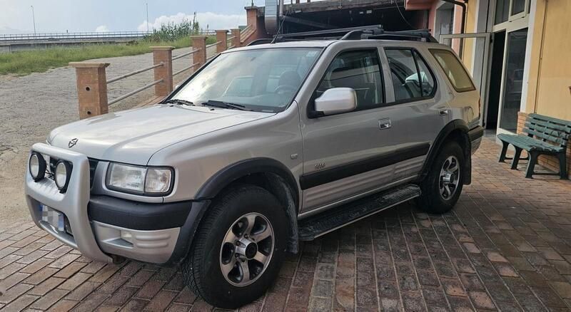 Usata Opel Frontera Limited 115 CV (84 kW) 1998 Grigio SUV