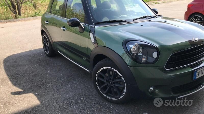 Usata Mini Countryman 111 CV (81 kW) 2014 Verde SUV