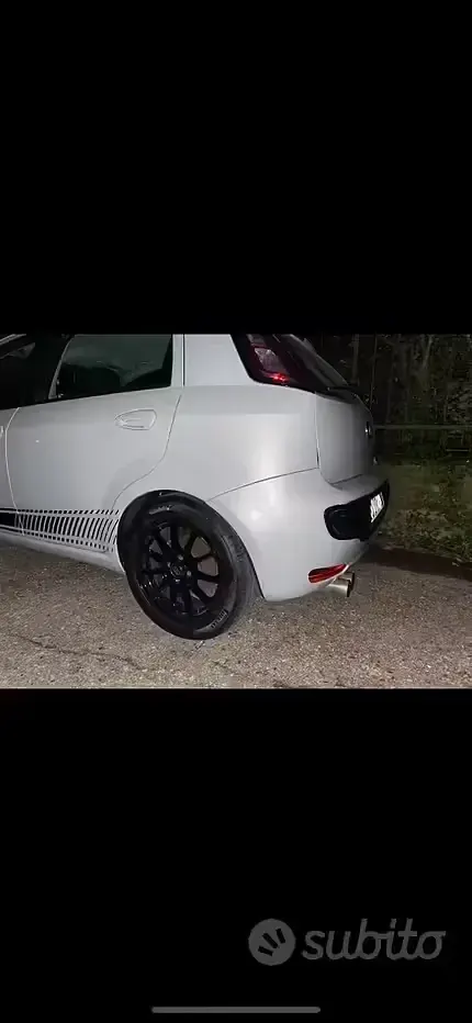 Usata Fiat Grande Punto 65 CV (47 kW) 2012 Grigio Utilitaria