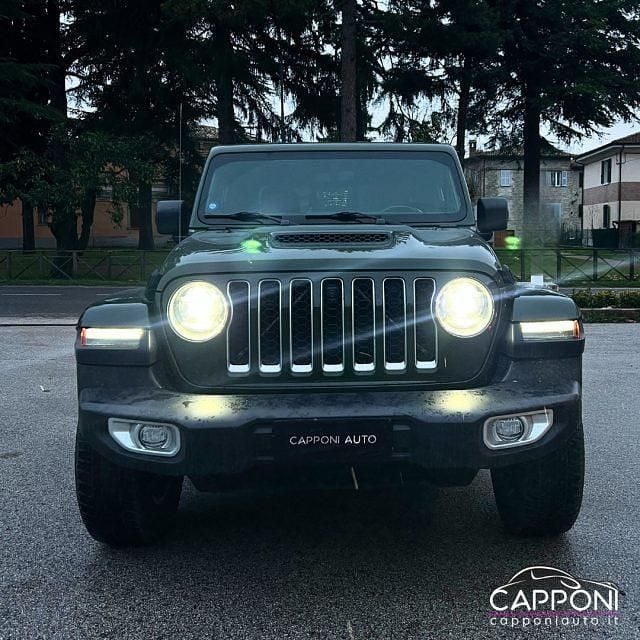 Usata Jeep Gladiator Overland 264 CV (194 kW) 2021 Verde Pick-up