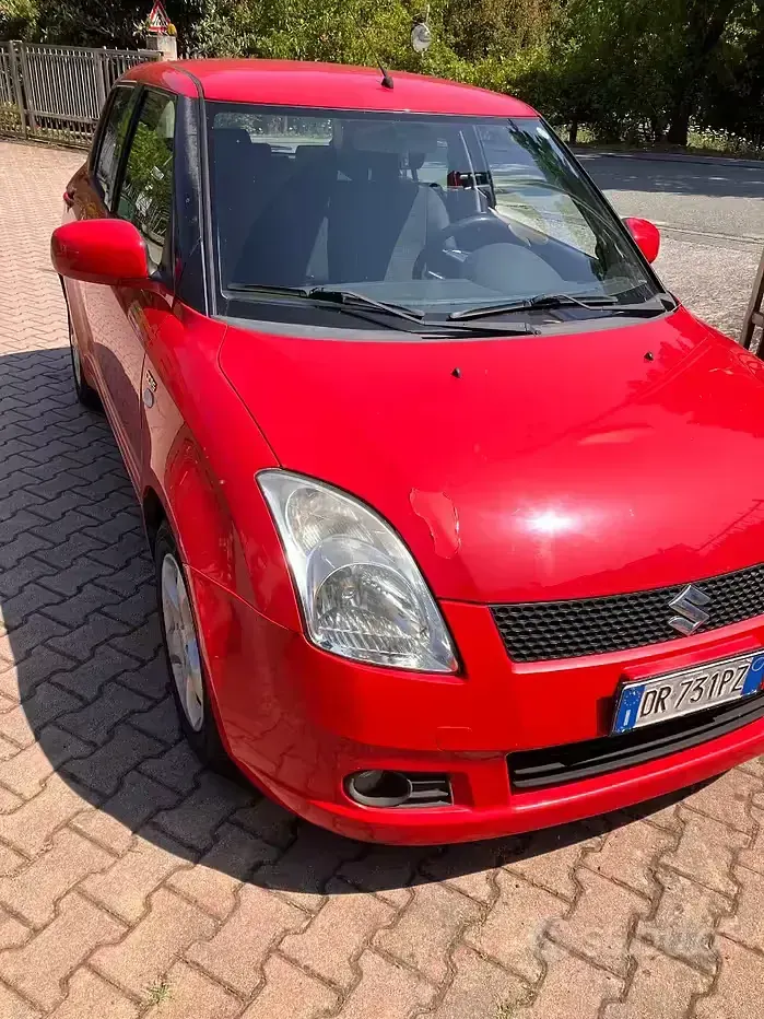 Usata Suzuki Swift 69 CV (50 kW) 2007 Rosso Utilitaria