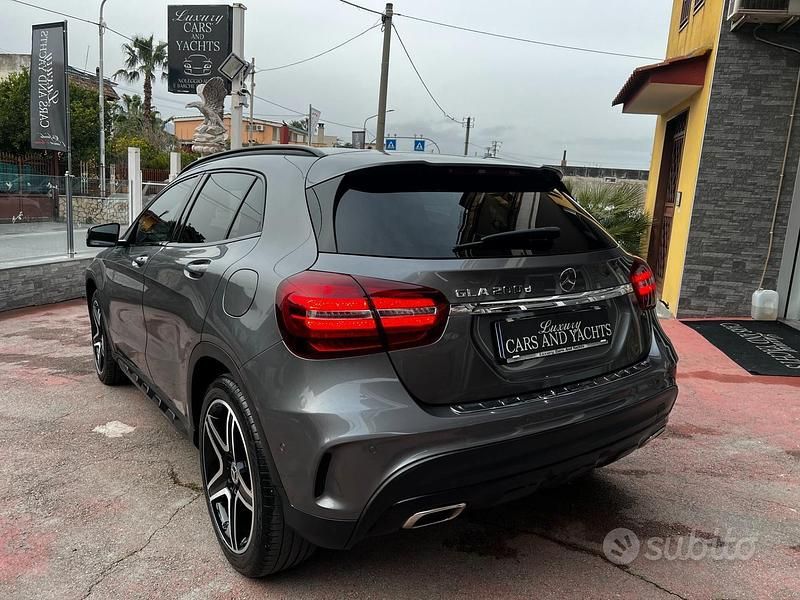 Usata Mercedes GLA200 AMG 136 CV (100 kW) 2019 Grigio SUV