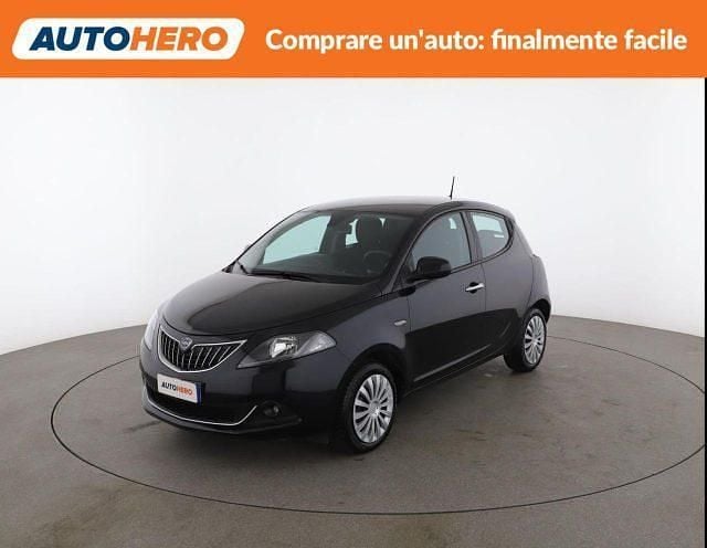 Nero Usata 2022 Lancia Ypsilon Gold Due volumi | 12.299 € (Buon prezzo) - Immagine 1/2
