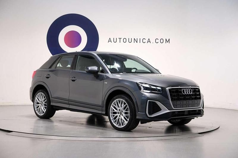 Usata Audi Q2 S-Line 150 CV (110 kW) 2025 Grigio SUV