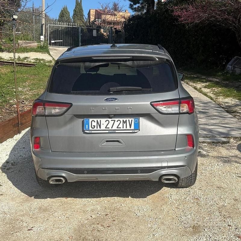Usata Ford Kuga 120 CV (88 kW) 2023 SUV