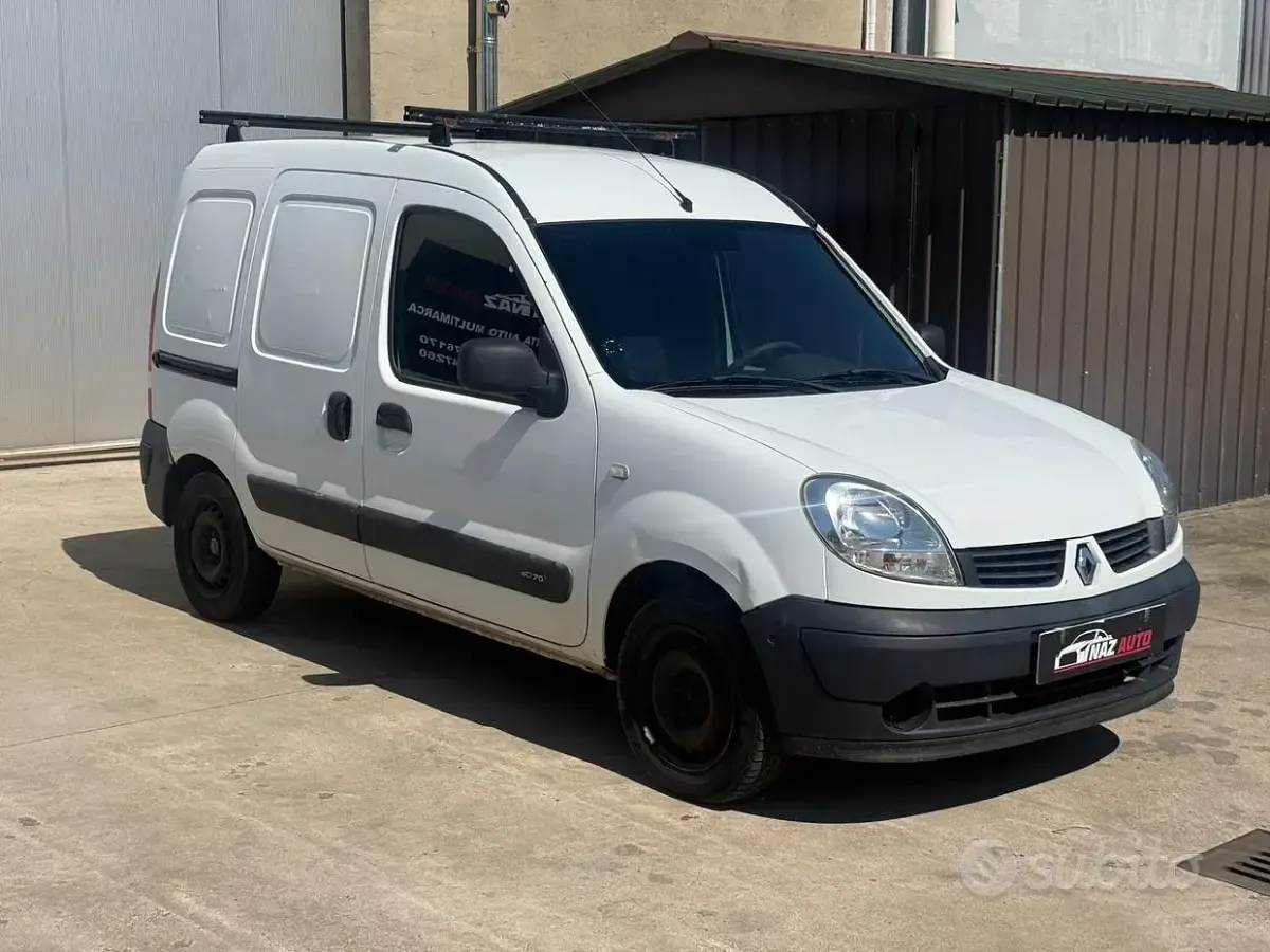 Usata Renault Kangoo 68 CV (50 kW) 2007 Bianco Monovolume